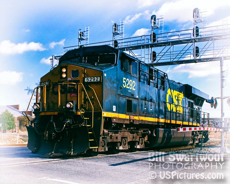 CSX Engine 5292 at Warner Street Crossing